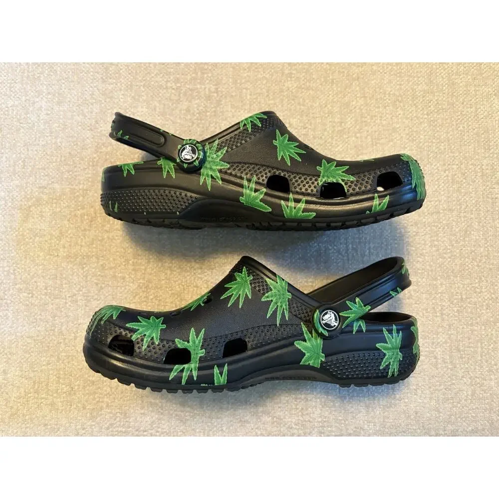 Crocs Classic Hemp Leaf Clogs Unisex Men’s 7 Women’s 9 Black & Green Hippie Pot